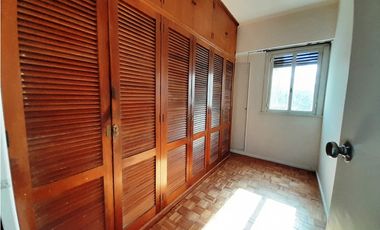 Semipiso de 4 ambientes con vista al parque Rivadavia