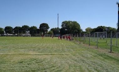 ¡Oportunidad  Alquiler predio deportivo ideal clubes de Futbol, etc!