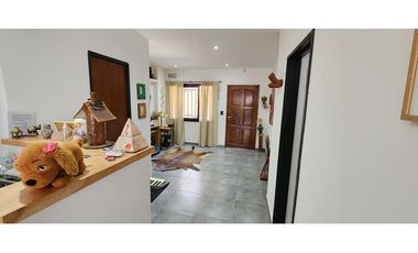 CASA 3 AMBIENTES con cochera CENTRO DE ITUZAINGO lado Norte