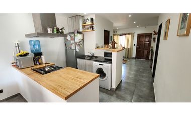 CASA 3 AMBIENTES con cochera CENTRO DE ITUZAINGO lado Norte