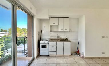 VENTA DEPARTAMENTO 2 AMB 40M2 CON BALCON CASEROS
