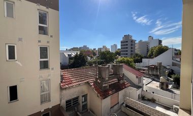 VENTA DEPARTAMENTO 2 AMB 40M2 CON BALCON CASEROS