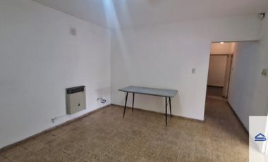 Casa en alquiler de 2 dormitorios c/ cochera en Maipú