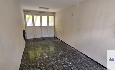 Casa en alquiler de 2 dormitorios c/ cochera en Maipú