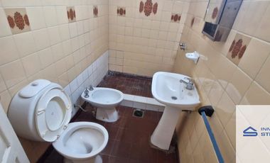 Casa en alquiler de 2 dormitorios c/ cochera en Maipú