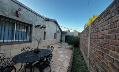 Casa 5 ambientes venta Alejandro Korn con