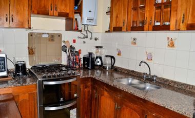 CASA EN VENTA 6 AMBIENTES LLAVALLOL- APTO CREDITO
