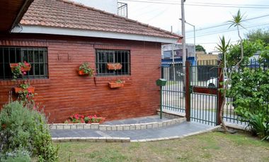 CASA EN VENTA 6 AMBIENTES LLAVALLOL- APTO CREDITO