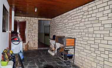 CASA EN VENTA 6 AMBIENTES LLAVALLOL- APTO CREDITO
