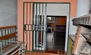 CASA EN VENTA 6 AMBIENTES LLAVALLOL- APTO CREDITO