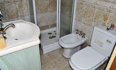CASA EN VENTA 6 AMBIENTES LLAVALLOL- APTO CREDITO