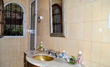 CASA EN VENTA 6 AMBIENTES LLAVALLOL- APTO CREDITO