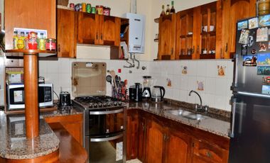 CASA EN VENTA 6 AMBIENTES LLAVALLOL- APTO CREDITO