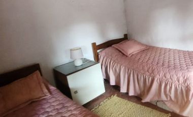 Casa 3 ambientes + Casa  de 2 amb para huespedes