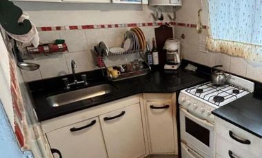 Casa 3 ambientes + Casa  de 2 amb para huespedes