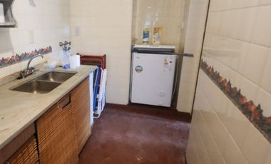 Casa 3 ambientes + Casa  de 2 amb para huespedes