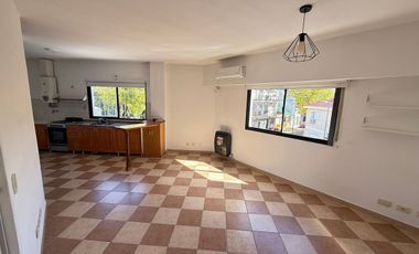 VENDE 3 AMB CON TERRAZA 99M2 TOT  SIN EXPENSAS