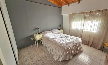 EL PALOMAR VENTA- CASA 4 amb con jardin y cochera