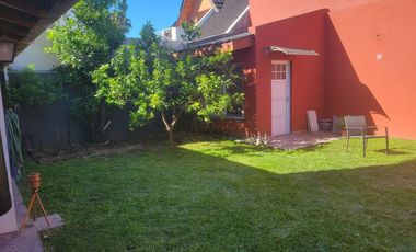 EL PALOMAR VENTA- CASA 4 amb con jardin y cochera