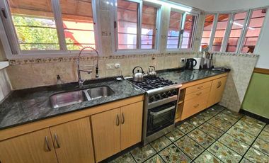 EL PALOMAR VENTA- CASA 4 amb con jardin y cochera