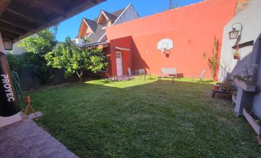 EL PALOMAR VENTA- CASA 4 amb con jardin y cochera