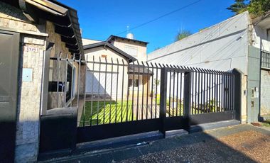 EL PALOMAR VENTA- CASA 4 amb con jardin y cochera