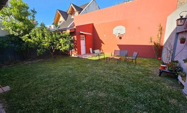EL PALOMAR VENTA- CASA 4 amb con jardin y cochera
