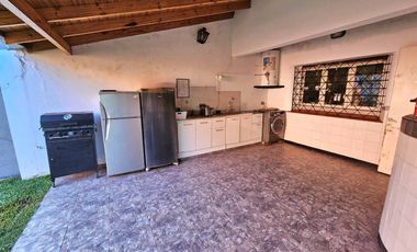 EL PALOMAR VENTA- CASA 4 amb con jardin y cochera