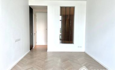 2-BR Condo at Four Seasons Private Residences Bangkok near BTS Saphan Taksin