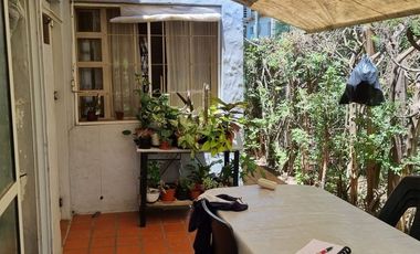 Casa en venta en City Bell entre caminos de 3 dorm