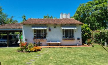 Casa en venta en City Bell entre caminos de 3 dorm