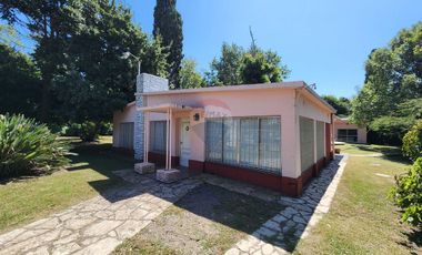 Casa en Venta sobre lote de 3000 m2 en Sourigues