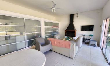 Casa en Venta sobre lote de 3000 m2 en Sourigues