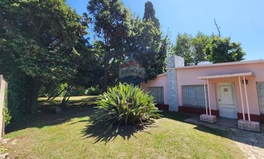 QUINTA en Venta sobre lote de 3000 m2 en Sourigues