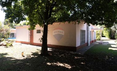 QUINTA en Venta sobre lote de 3000 m2 en Sourigues