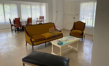 QUINTA en Venta sobre lote de 3000 m2 en Sourigues