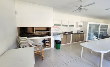 QUINTA en Venta sobre lote de 3000 m2 en Sourigues