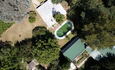 QUINTA en Venta sobre lote de 3000 m2 en Sourigues