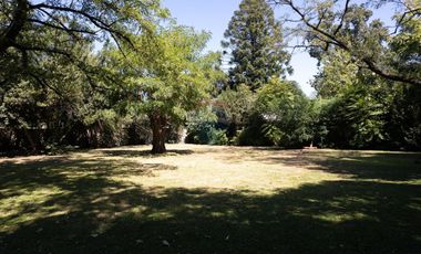 QUINTA en Venta sobre lote de 3000 m2 en Sourigues