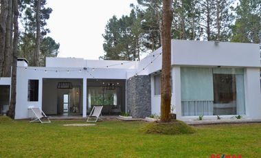 VENTA CASA 3 AMBIENTES BARRIO I VILLA ROBLES
