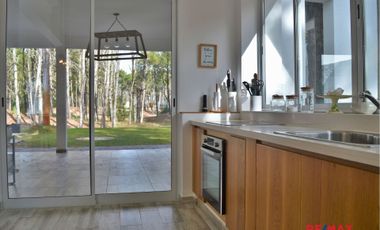 VENTA CASA 3 AMBIENTES BARRIO I VILLA ROBLES