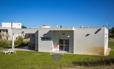 Venta Casa Costa Esmeralda con Piscina
