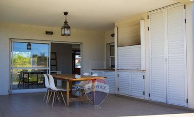 Venta Casa Costa Esmeralda con Piscina