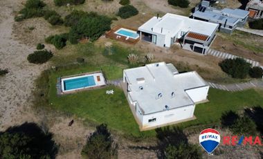 Venta Casa Costa Esmeralda con Piscina