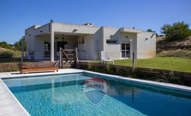 Venta Casa Costa Esmeralda con Piscina