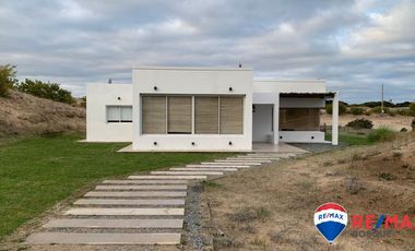 Venta Casa Costa Esmeralda con Piscina
