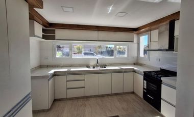 VENTA CASA 3 DORMITORIOS BARRIO PARAISO DEL LIMAY