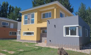 VENTA CASA 3 DORMITORIOS BARRIO PARAISO DEL LIMAY