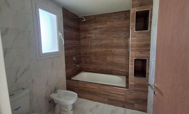 VENTA CASA 3 DORMITORIOS BARRIO PARAISO DEL LIMAY