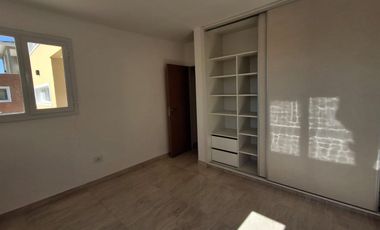 VENTA CASA 3 DORMITORIOS BARRIO PARAISO DEL LIMAY